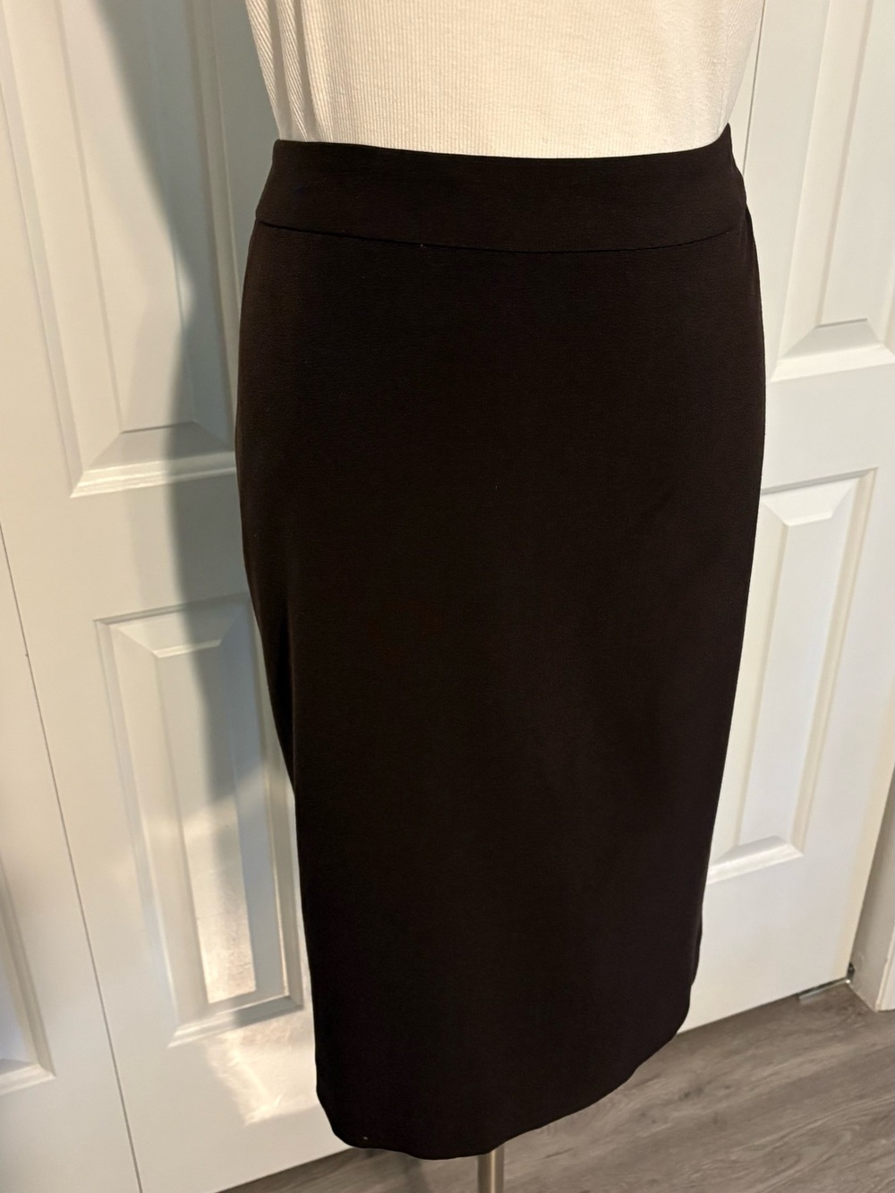 JONES & CO Chocolate Brown Stretch Midi Pencil Skirt, Size 6